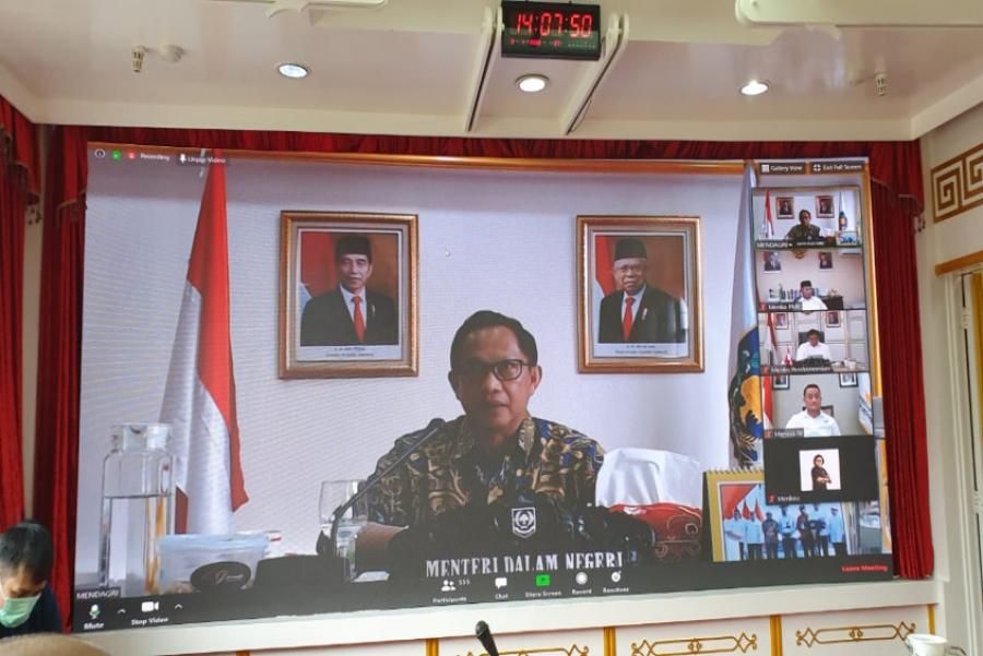 podiumnews.com-Mendagri Instruksikan Pemda Berikan Hibah atau Bansos