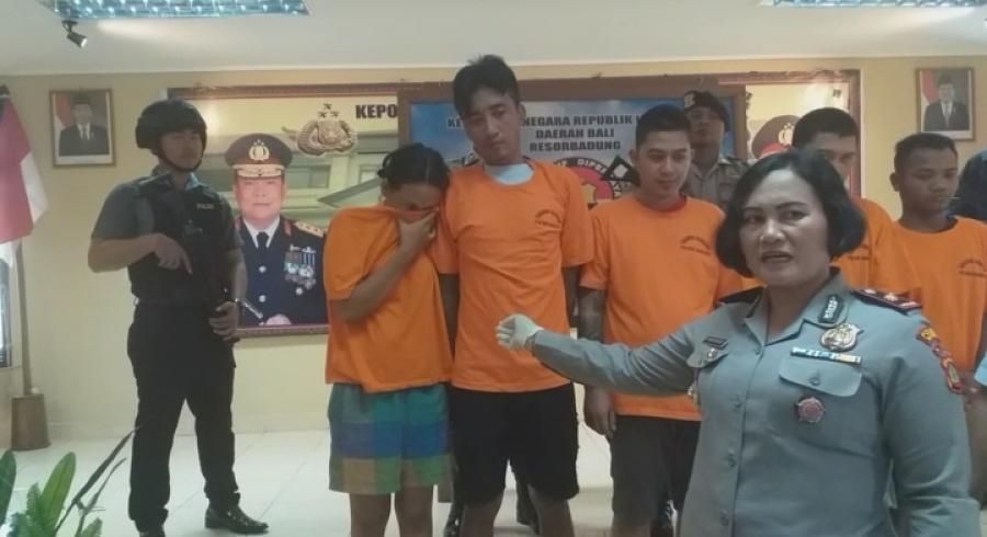 podiumnews.com-Pasutri Pengedar Narkoba Diringkus Polisi, Ngaku Dikendalikan Napi Lapas