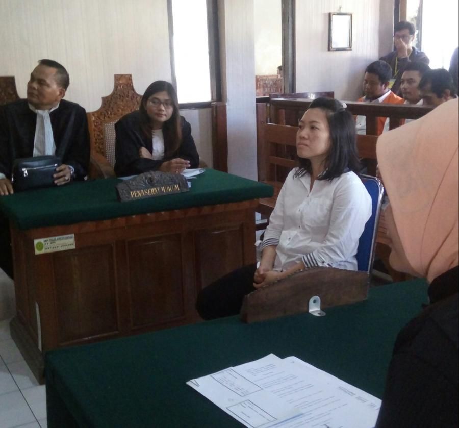 podiumnews.com-Tilep Uang Perusahaan, Wanita Asal Menado Dituntut 1.5 Tahun