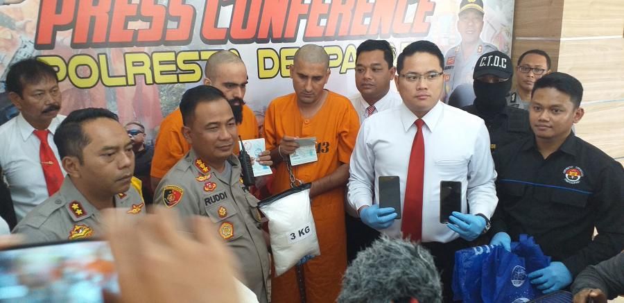 Diupah Rp 10 Juta, Dua Warga India Siap Edarkan 3 Kg Sabu