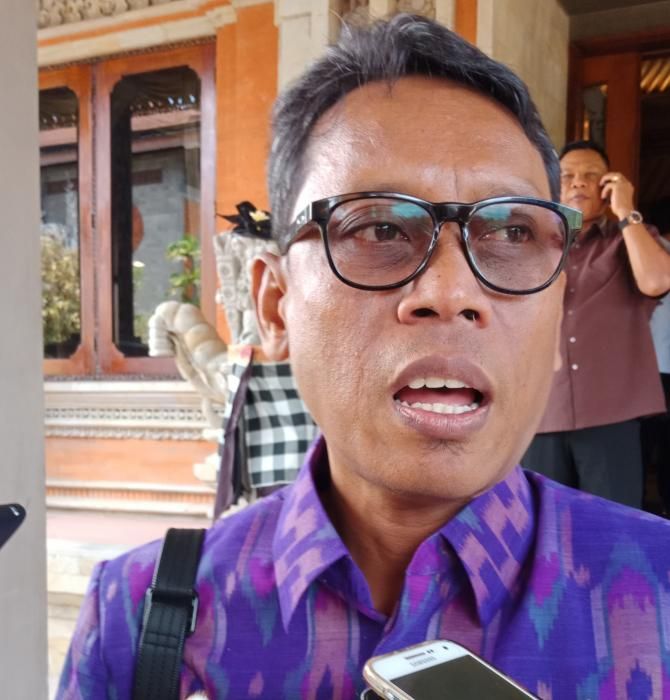podiumnews.com-Kariyasa Adnyana Minta Pintu Masuk Bali Diperketat