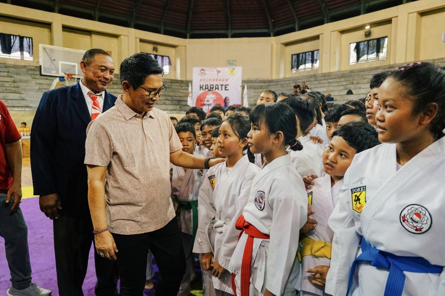 podiumnews.com-350 Atlet Ikuti Kejuaraan Karate KKI Badung