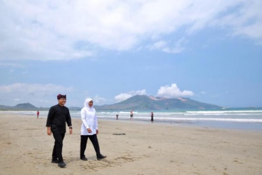 podiumnews.com-Menengok Keunikan Pantai Mustika Banyuwangi