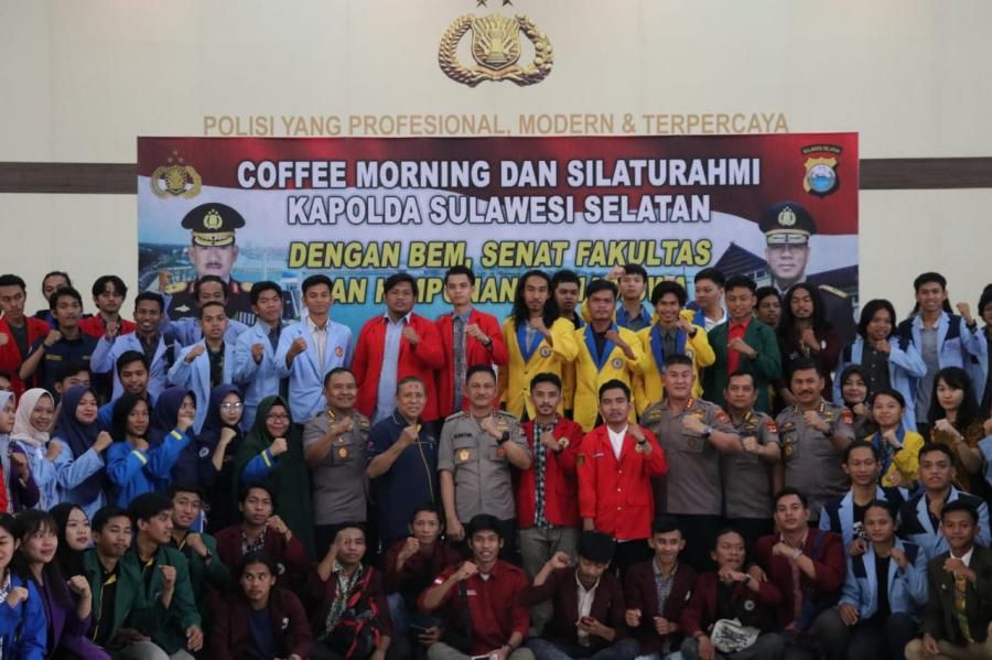 Rekatkan Hubungan, Kapolda Sulsel Coffee Morning dengan Mahasiswa