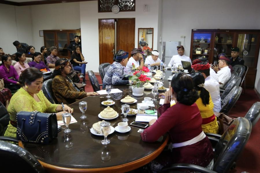 Sikapi Penonaktifan Penerima PBI, DPRD Bali Gelar Rapat