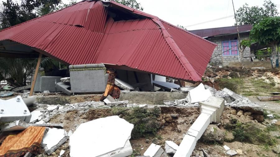 podiumnews.com-39 Meninggal, Kepala BNPB Ajak Warga Maluku Ringankan Korban Gempa Ambon