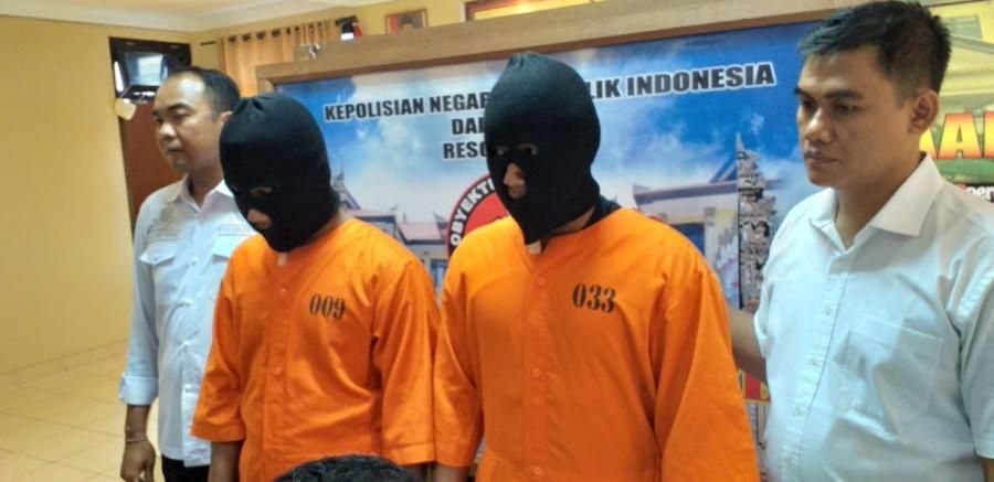 podiumnews.com-Membunuh Akibat Mabuk, Dua Tersangka Digelandang Polisi
