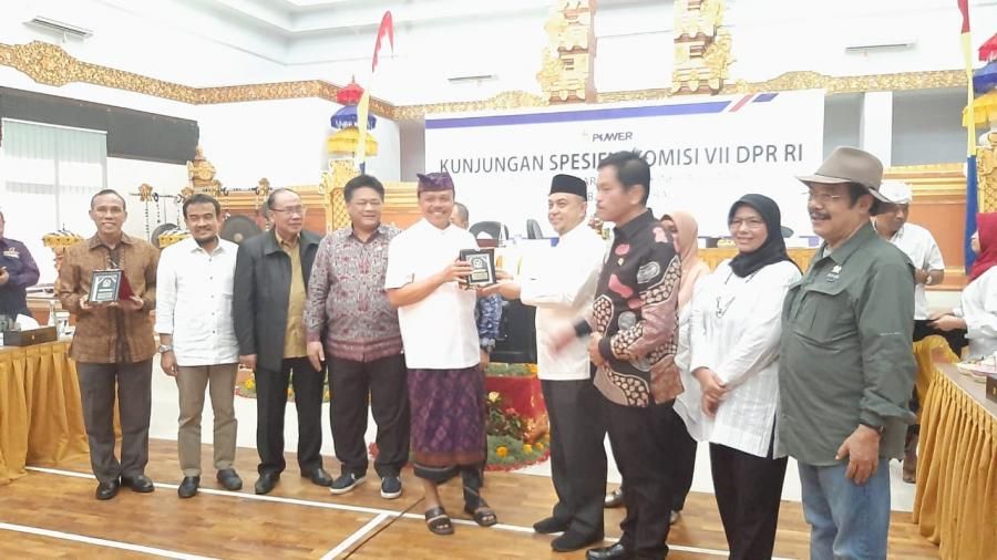 podiumnews.com-Wujudkan Bali Mandiri Listrik, Pemprov Komit Terapkan Energi Baru Terbarukan