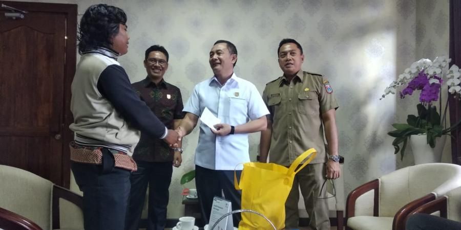 podiumnews.com-Jajal Aplikasi KJeK, Gede Dana: Cepat dan Mudah Ya!