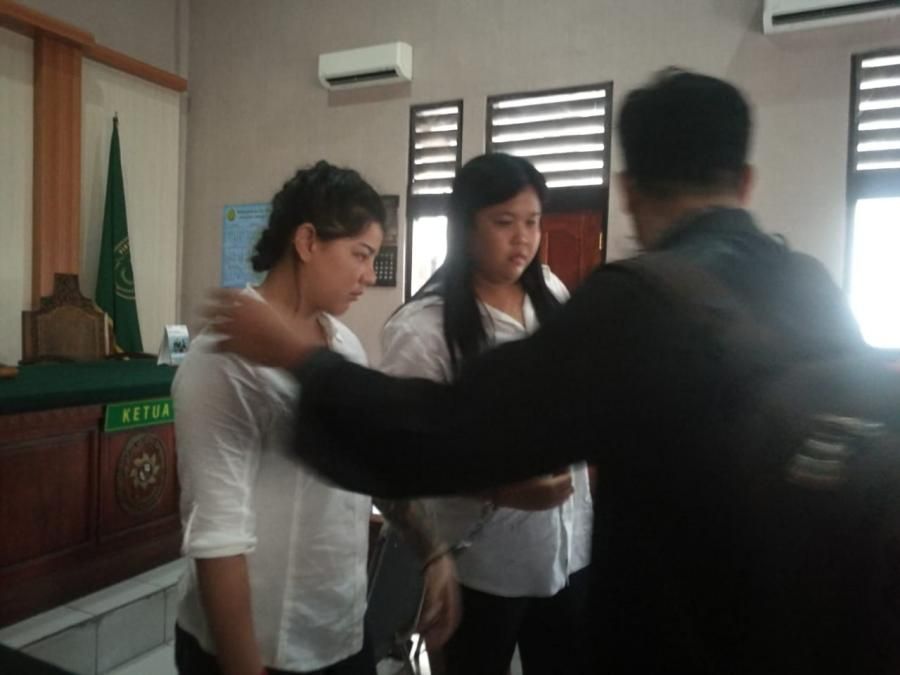 podiumnews.com-Sembunyikan Sabu di CD, Dua Wanita Asal Thailand Divonis 16 Tahun