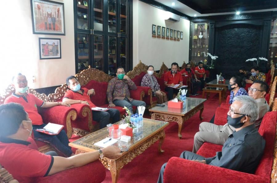 podiumnews.com-DPRD Bali Minta Jembrana Gencar Sosialisasikan Protokol Kesehatan