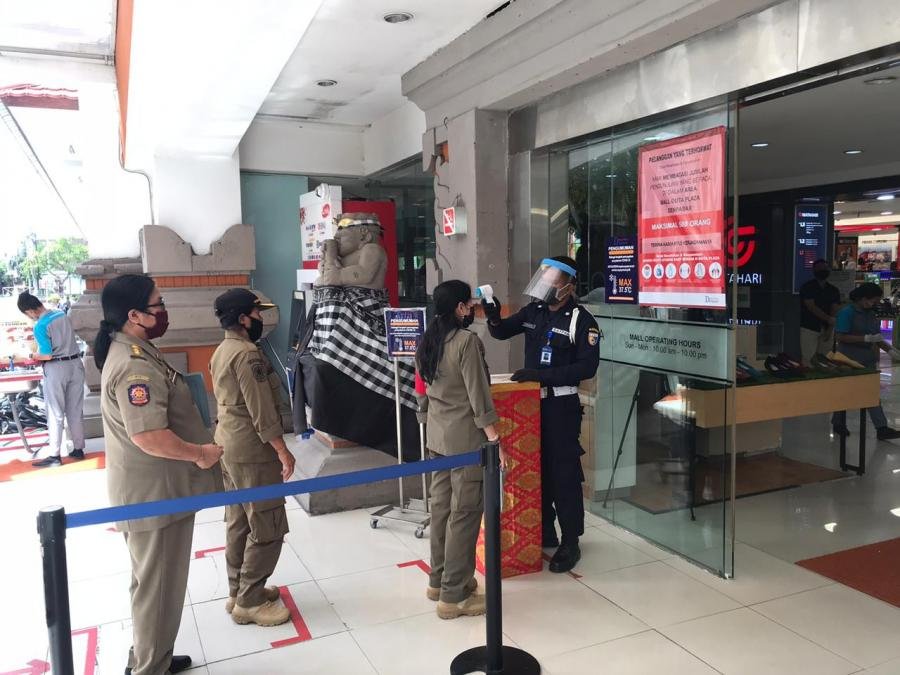 Cegah Jadi Klaster Baru, Satpol PP dan Deperindag Provinsi Sidak Mall