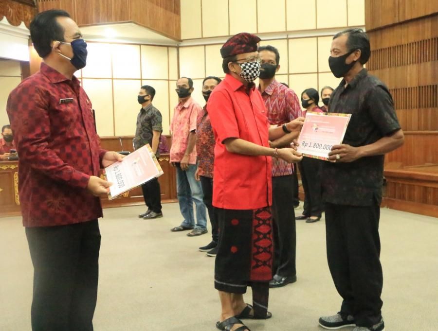 podiumnews.com-Koster Gelontorkan Stimulus untuk 43.400 UMKM dan Sektor Informal