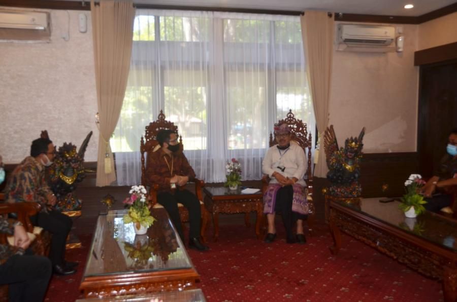 podiumnews.com-Bertemu Wagub, Pertamina Dukung Bali Menuju Pariwisata Ramah Lingkungan