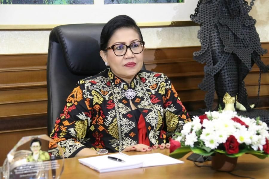 podiumnews.com-Ny. Putri Koster Dorong IKM Gunakan Platform Digital