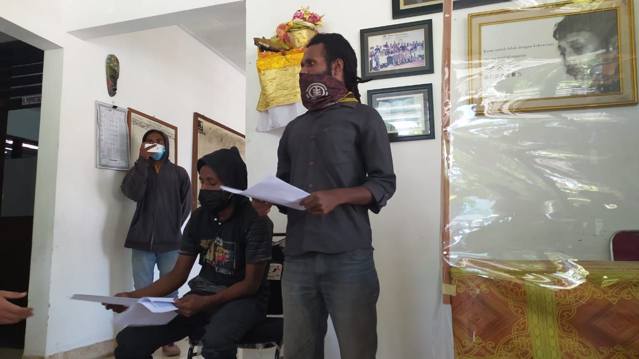 podiumnews.com-Buntut Pembubaran Aksi, Mahasiswa Datangi LBH Bali