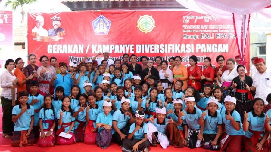 podiumnews.com-Ny Putri Koster Ajak  Sosialisasikan Penyedap Makanan Alami