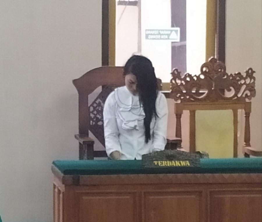 podiumnews.com-Waria Residivis Maling Perhiasan Kembali Dibui 14 Bulan