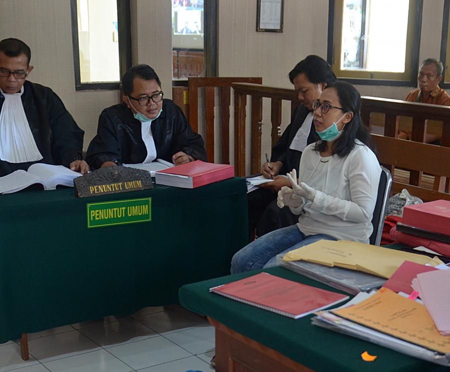 podiumnews.com-Wakot dan Keluarga Terdakwa Korupsi APBDes Dauh Puri Kelod Temui Waka PN