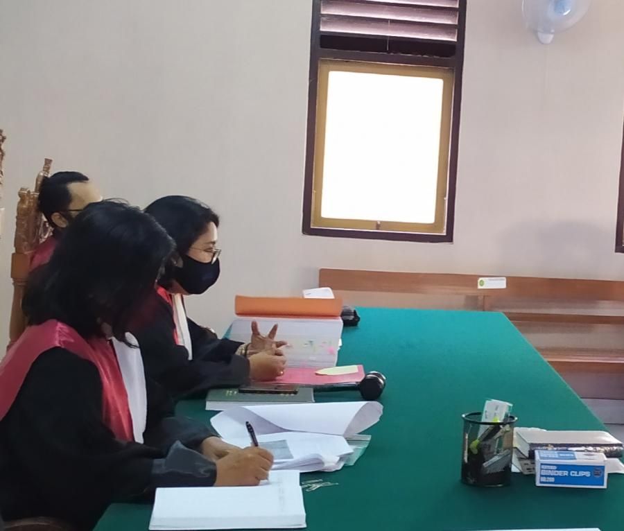 podiumnews.com-Diupah Rp 50 Ribu Jadi Tukang Tempel Sabu, Bambang Divonis 15 Tahun