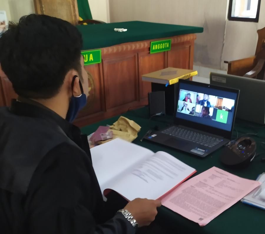 podiumnews.com-Hina Monyet di Medsos, Ibu Muda Asal Manado Jadi Pesakitan