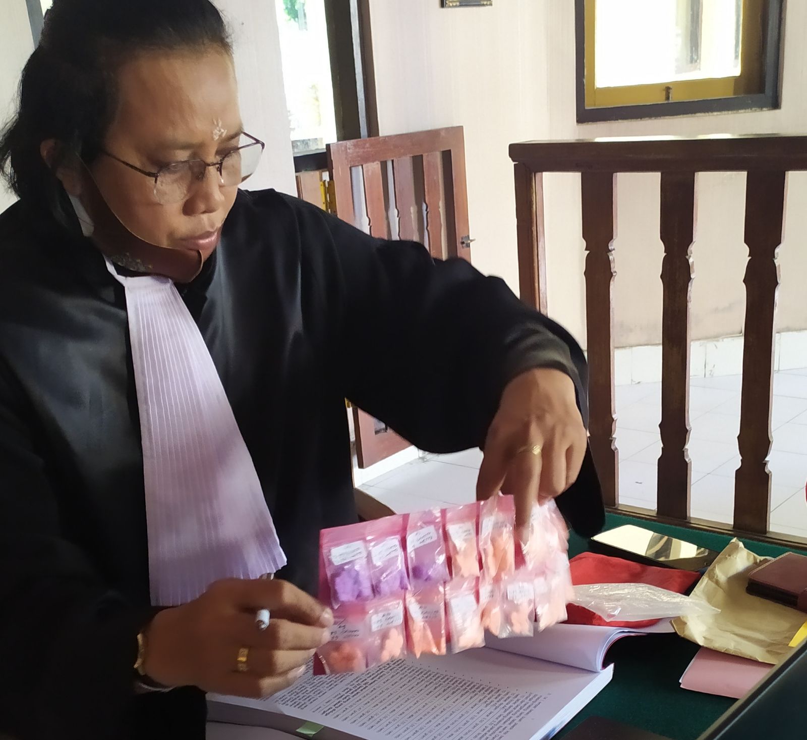 podiumnews.com-Disuruh Sahabat Ambil 100 Butir Ekstasi, Saepudin Terancam Menua di Bui