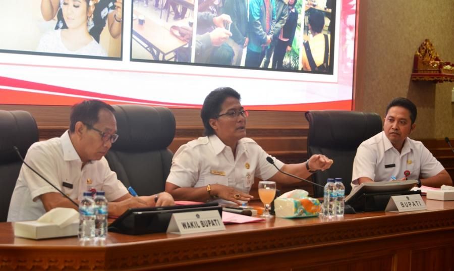 podiumnews.com-Giri Prasta-Suiasa: Ajang Refleksi Diri, Jawab Kritikan dengan Bekerja