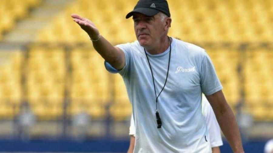 podiumnews.com-Arema FC Butuh Waktu Enam Bulan Untuk Jadi Tim Bagus