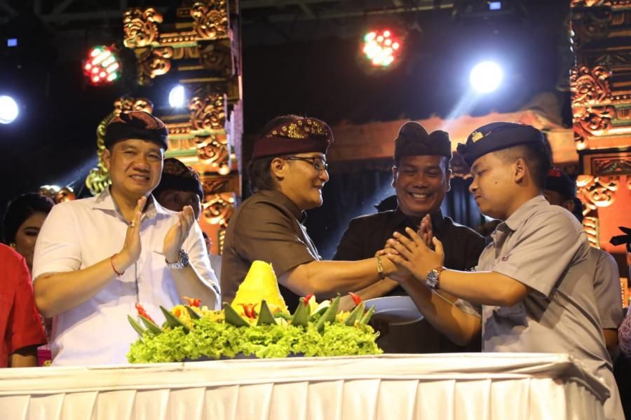 podiumnews.com-Giri Prasta Ingatkan ST Kedepankan Sportivitas dan Kreativitas