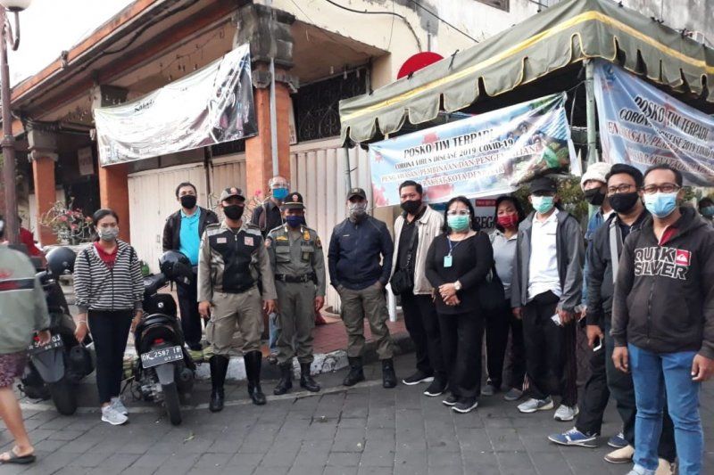 podiumnews.com-Gustu Denpasar Bentuk Posko Terpadu di Pasar Rakyat