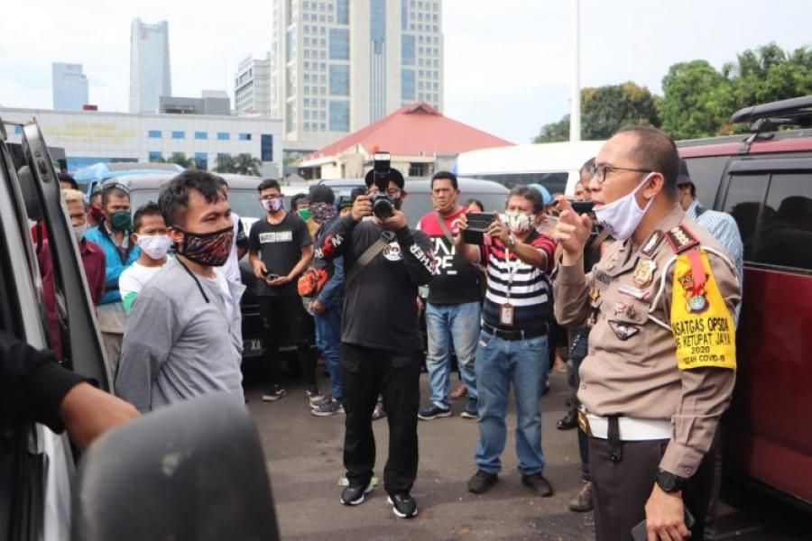 podiumnews.com-22 Hari Larangan Mudik, Polisi Putar Balikkan 19.153 Kendaraan