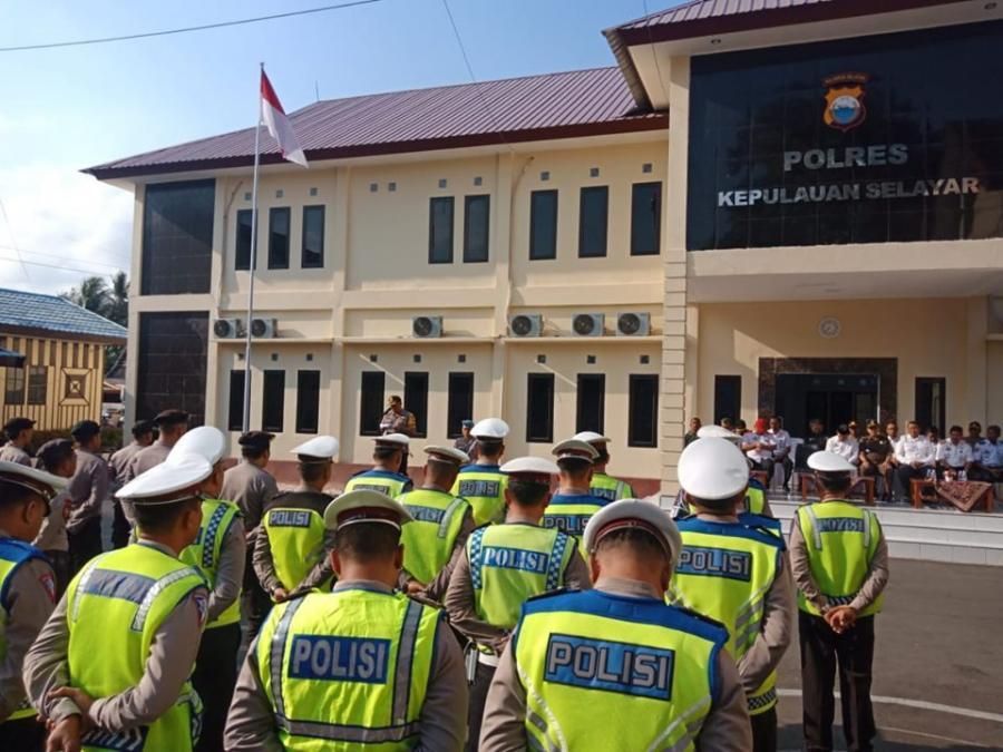 podiumnews.com-Kapolres Selayar Pimpin Apel Gelar Pasukan Operasi Zebra 2019