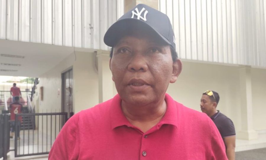 Ketua DPRD Badung I Gusti Anom Gumanti saat memberikan imbauan menjelang Nataru. (foto/angga)