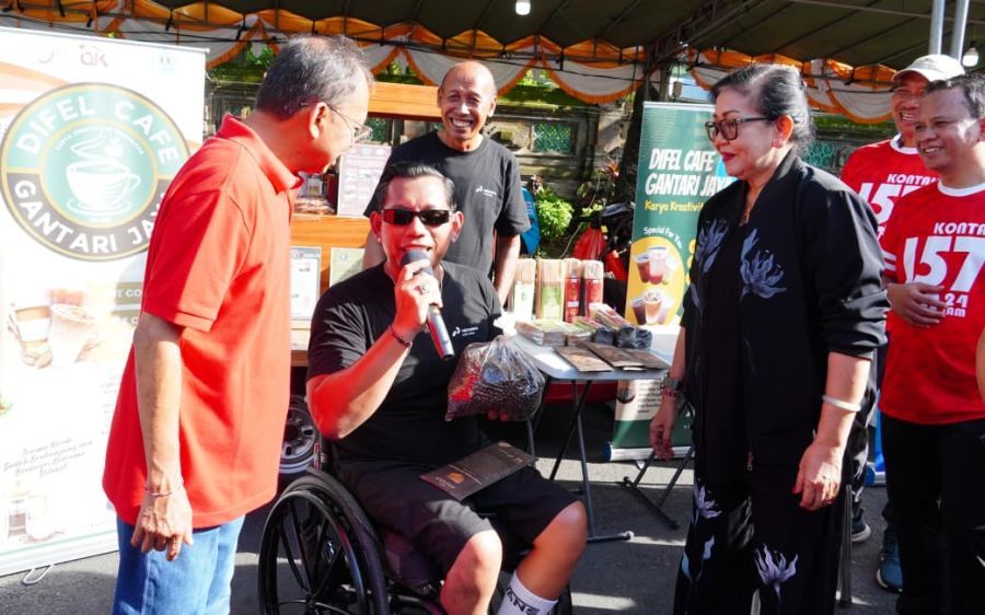 podiumnews.com-Aroma Kopi Difabel yang Menghangatkan Galungan