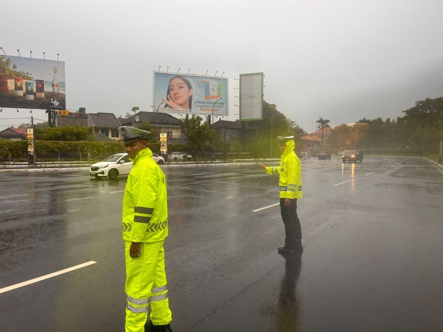 podiumnews.com-Arus Lalu Lintas ke Bandara Ngurah Rai Masih Lancar