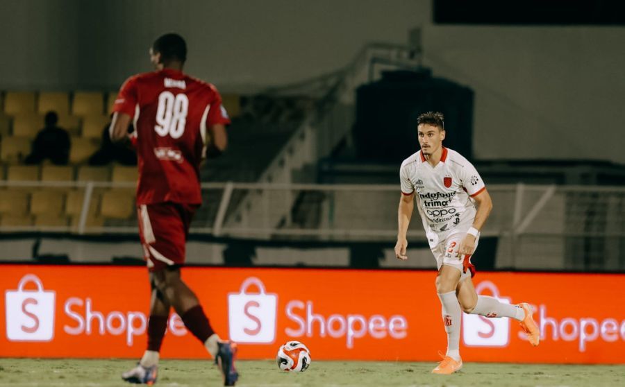 Bek Bali United FC Joao Ferrari keluar sebagai pemain terbaik saat pekan ke-17 melawan PSM Makassar. (baliutd)