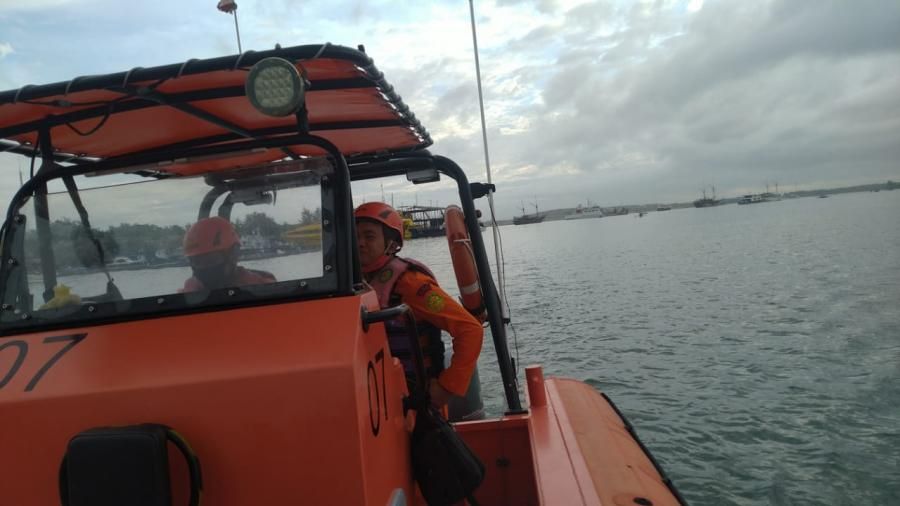 podiumnews.com-Hilang Saat Melaut, Diduga Perahu Karam Dihantam Ombak