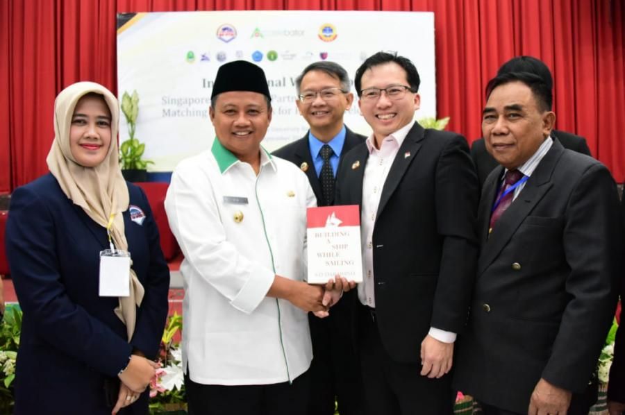 podiumnews.com-Akademisi Dibutuhkan untuk Menyelesaikan Masalah Terkini