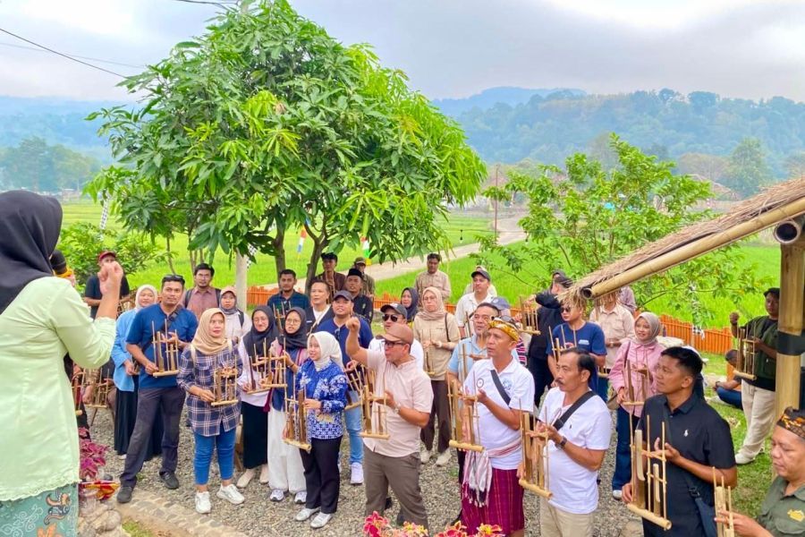 Acara Bootcamp Peningkatan Kapasitas Desa Wisata Unggulan Ramah Muslim, di Bandung, Jawa Barat. (Kemenpar.go.id)