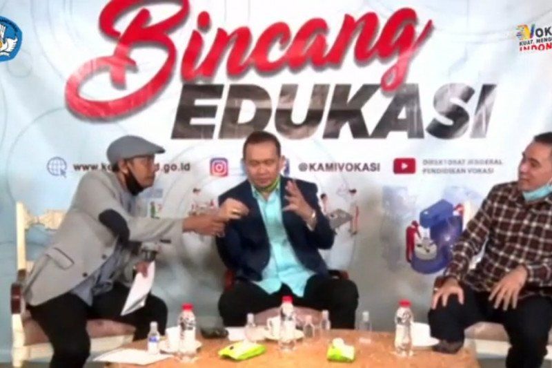 podiumnews.com-Kemendikbud Targetkan 90 Persen Vokasi "Nikah Massal" Dengan Industri