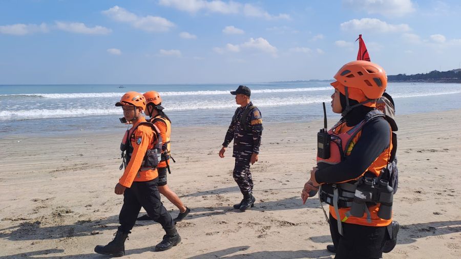 podiumnews.com-Bocah dan Remaja Hilang Ditelan Ombak Pantai Kuta