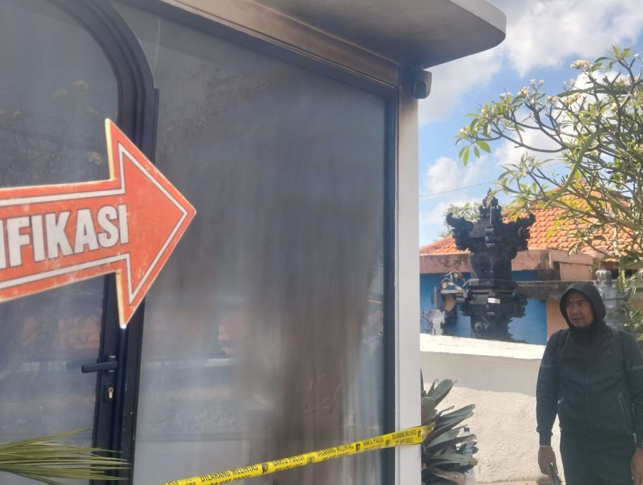 podiumnews.com-Bom Molotov Teror Warga di Mengwi, Polisi Masih Selidiki