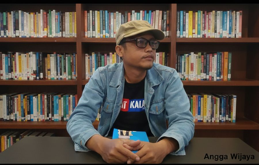 podiumnews.com-Buku-buku Tak Bisa Menolongmu