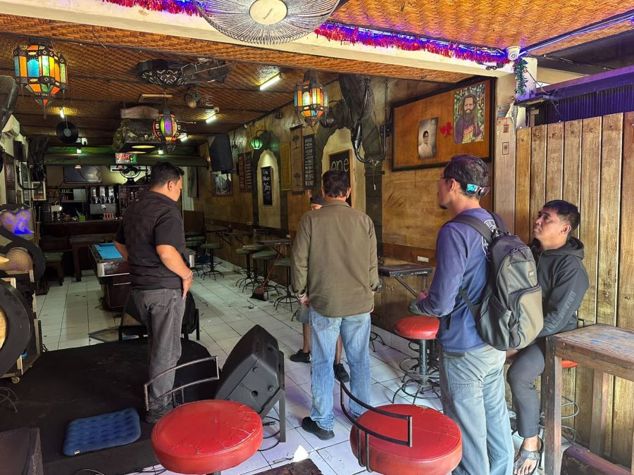 Satreskrim Polresta Denpasar menyelidiki dugaan penganiayaan berat terhadap warga negara Inggris, Paul Innes Dougan, yang diduga tewas karena dikeroyok di sebuah tempat hiburan malam di Kuta, Badung, Bali. (foto/hes) 