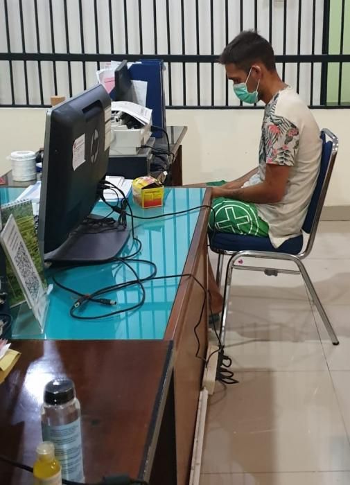 podiumnews.com-Kehabisan Uang di Bali, Bule Rusia Ini Bikin Ulah