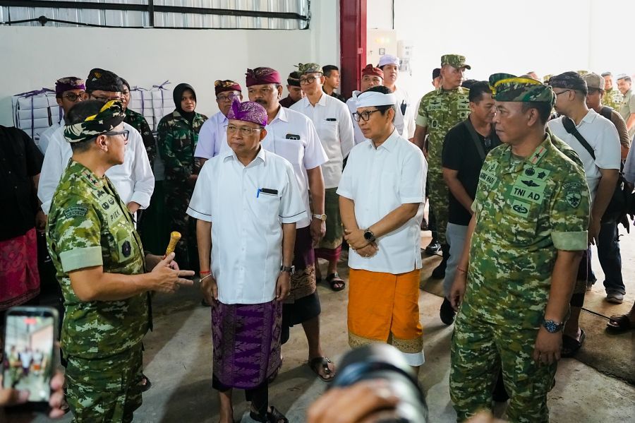 podiumnews.com-Bupati Adi Arnawa Dukung Koperasi Merah Putih Desa