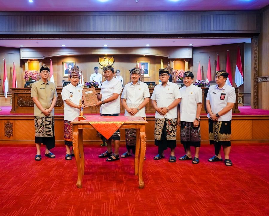 podiumnews.com-Bupati Badung Apresiasi Rekomendasi DPRD Terkait LKPJ 2025