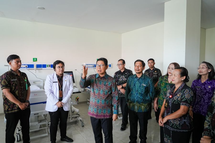 podiumnews.com-Bupati Badung Harapkan RSUD Giri Asih Jadi RS Rujukan Terbaik