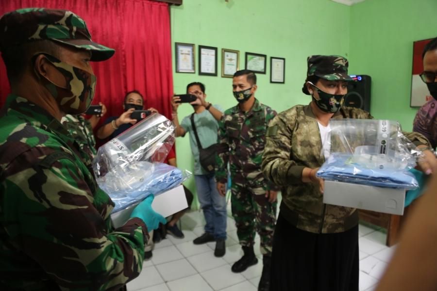 podiumnews.com-Ratusan Babinsa Diberikan APD Oleh Bupati Tabanan 