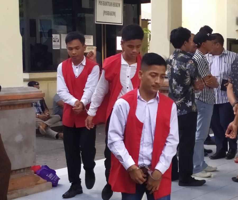 Nyabu Bareng di Kamar Kos, Tiga Buruh Diganjar 2 Tahun Bui